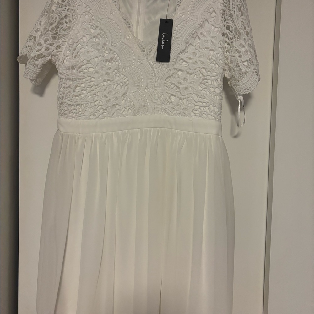 NWT Lulu's White Lace Dress